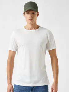 Koton Men White Solid Slim Fit T-shirt