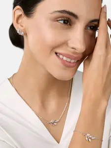 MINUTIAE Women White Diamond Vine Pendant Set