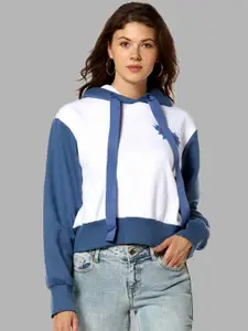 Campus Sutra Women White and Blue Printed Hooded Cotton Crop Sweatshirt