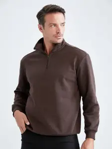 DeFacto Men Brown Solid Sweatshirt