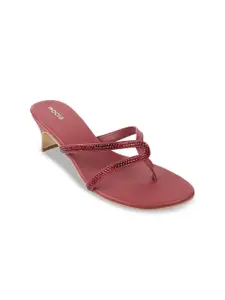 Mochi Women Maroon Embellished Kitten Heels