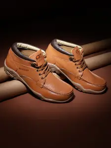 Red Chief Men Tan Textured Leather Trekking Shoes