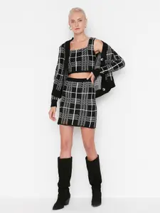 Trendyol Women Black Checked Top with Skirt