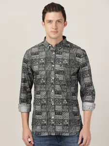 MERCHANT MARINE Men Green Classic Slim Fit Printed Pure Cotton Casual Shirt