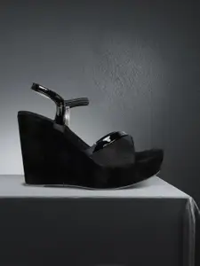 ZAPATOZ Women Black PU Wedge Heeled Sandals