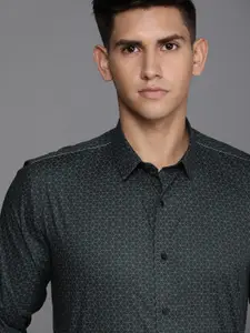 Louis Philippe Ath.Work Men Black Super Slim Fit Printed Semiformal Shirt