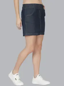 NUEVOSDAMAS Women Dark Blue Solid Mini Straight Denim Skirts