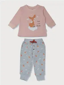 Gini and Jony Girls Pink & Grey Printed T-shirt with Pyjama Set