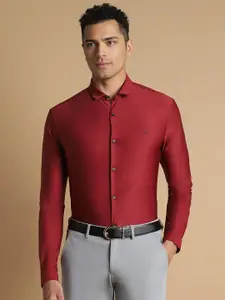 Allen Solly Men Maroon Solid Slim Fit Casual Shirt