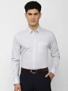 Peter England Men White Slim Fit Printed Formal Shirt