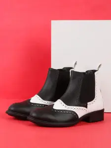 Roadster Women Black & White Colourblocked Flatform Winter Boots