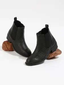 Roadster Women Black Textured Leather Boots
