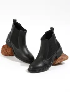 Roadster Women Black Patterned Chelsea Boots