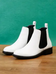 Roadster Women White and Black Solid Winter Boots