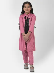 Elendra jeans Girls Pink & Black Embellished Cotton T-shirt with Trousers & With Shrug