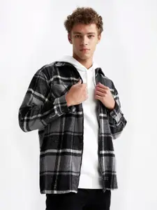 DeFacto Men Tartan Checks Checked Casual Shirt