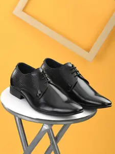 INVICTUS Men Black Solid Formal Derbys