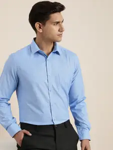 INVICTUS Men Self Design Slim Fit Formal Shirt