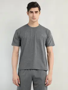 CHKOKKO Men Grey Round Neck Cotton T-shirt