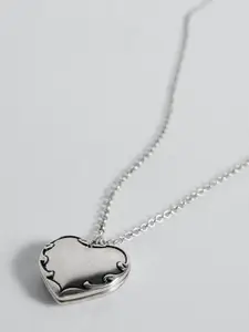 MANGO Women Silver-Toned Solid Heart-Shaped Necklace