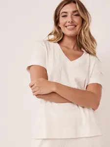 La Vie en Rose Women White Self-Design V-Neck Lounge T-shirts