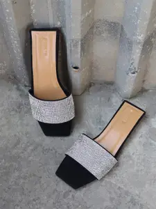 Gibelle Women Black Embellished Open Toe Flats