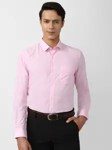 Peter England Spread Collar Formal Shirt