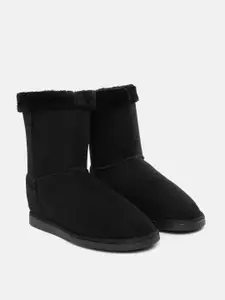 Carlton London Women Black Flat Winter Boots with Faux Fur Trim Detail