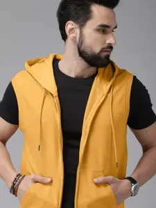 Roadster Men Yellow Solid Hooded Sweatshirt