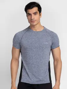 Globus Men Grey Slim Fit T-shirt