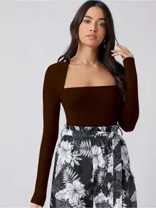 AAHWAN Woman Solid Square Neck Fitted Crop Top