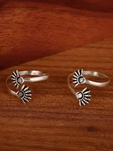 GIVA 925 Sterling Silver-Toned Oxidized Floral Bud Design Toe Rings