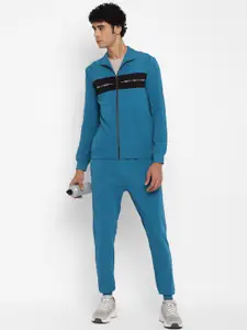 Yuuki Men Blue Solid Tracksuits