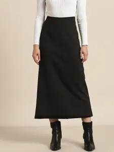 Qurvii Women Solid Black Fleece Midi A-Line Skirt with Back Slit