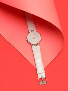 HAUTE SAUCE by  Campus Sutra HAUTE SAUCE by Campus Sutra Women White Printed Dial & White Leather Bracelet Style Straps Analogue Watch