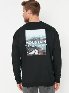Trendyol Men Black Graphic Printed Sweatshirt