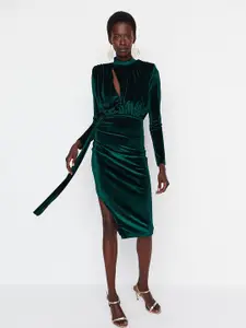 Trendyol Women Green Solid Regular Sleeves Sheath Dress