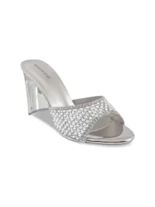 Mochi Women Grey Embellished Block Heels