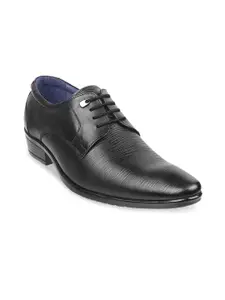 Metro Men Black Solid Leather Formal Derbys