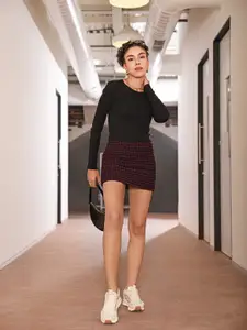 MANGO Maroon & Black Sustainable Houndstooth Patterned Tweed Straight Casual Mini Skirt