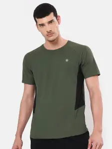 Cultsport Men Olive Green & Black Solid Moisture Wicking T-shirt