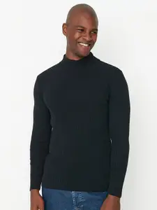 Trendyol Men Black Solid Pullover Sweater