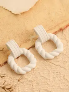 SOHI White Gold Plated Contemporary Drop Earrings