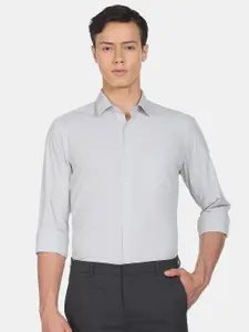 Arrow Men Grey Solid Pure Cotton Formal Shirt