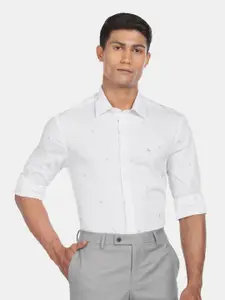 Arrow Men White Printed Cotton Regular Fit Formal Shirt