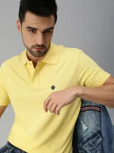 ONN Men Yellow Solid Polo Collar T-shirt