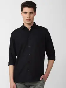 V Dot Men Black Slim Fit Solid Pure Cotton Casual Shirt
