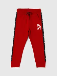 max Boys Red Solid Pure Cotton Joggers