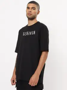 Mad Over Print Men Black Typography Printed Drop-Shoulder Sleeves Oversized Cotton T-shirt