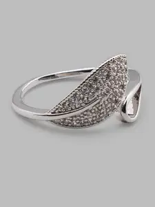 Globus Silver-Plated White Stone-Studded Finger Ring